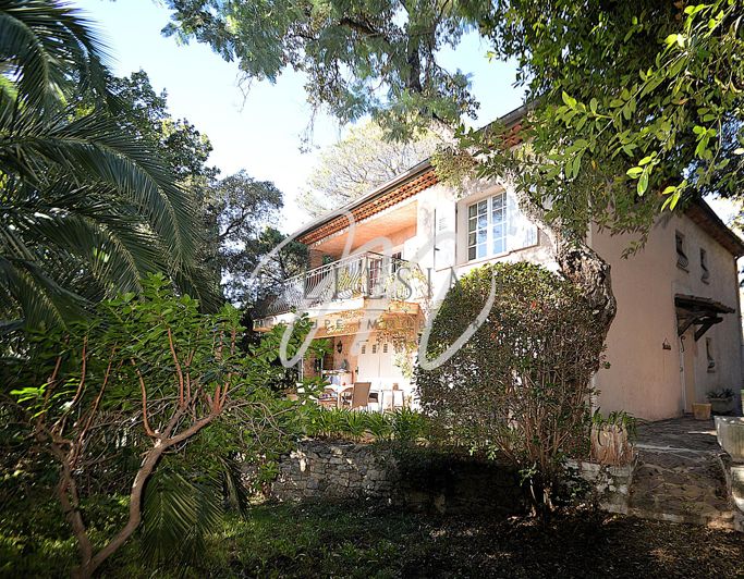 Image No.6-4 Bed House for sale