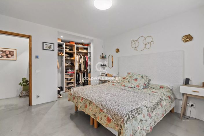 Image No.22-5 Bed House for sale