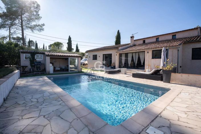 Image No.32-5 Bed House for sale