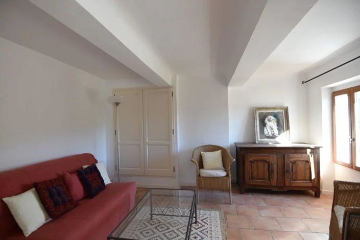 Image No.17-11 Bed House for sale