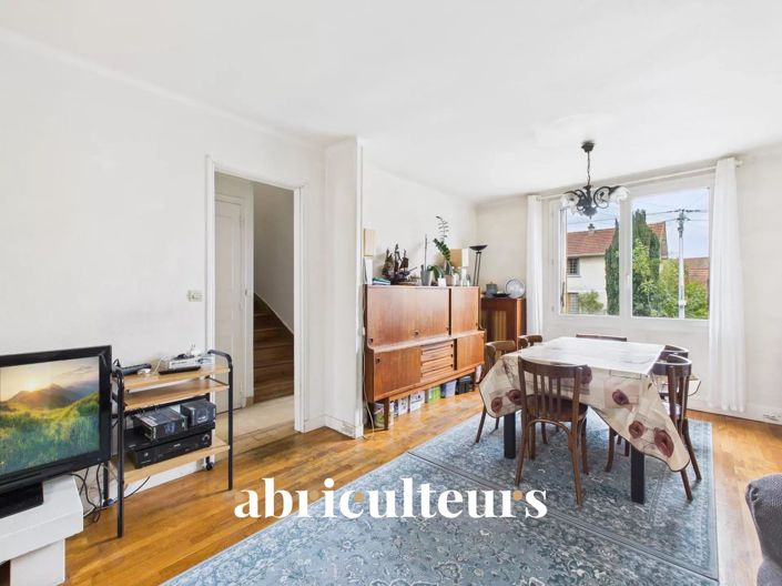 Image No.10-House for sale