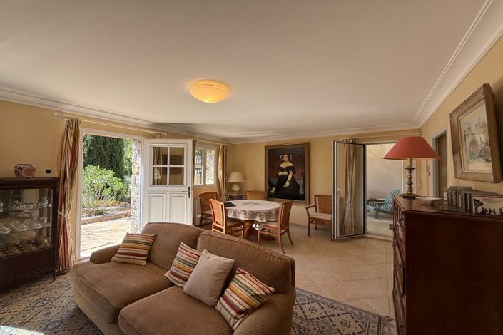 Image No.17-4 Bed House for sale