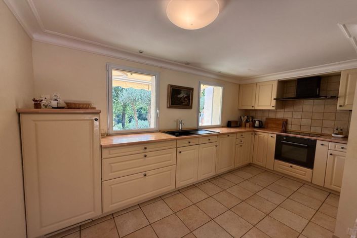 Image No.7-4 Bed House for sale