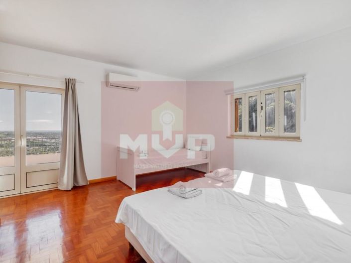 Image No.14-3 Bed House for sale