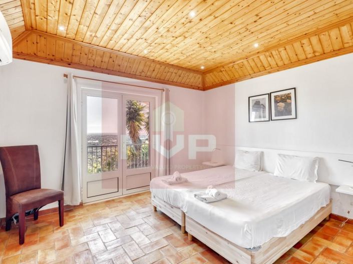 Image No.17-3 Bed House for sale