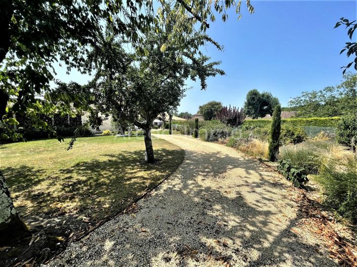 Image No.7-4 Bed House for sale