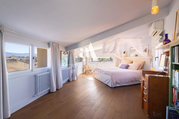 Image No.18-3 Bed Apartment for sale