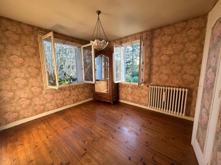 Image No.8-House for sale