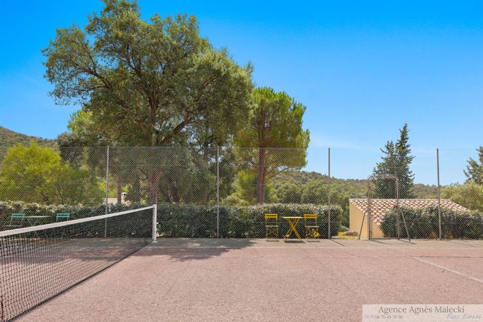 Image No.13-6 Bed House for sale