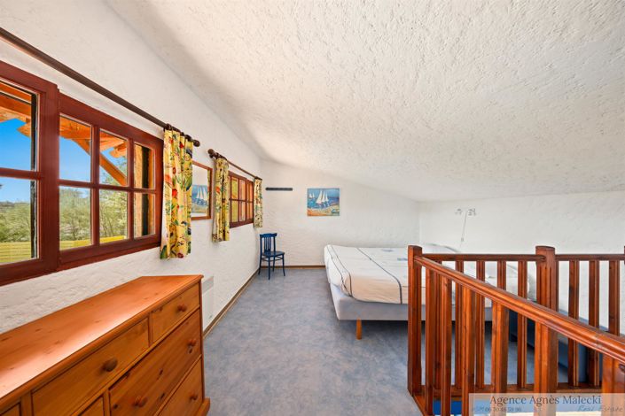 Image No.21-6 Bed House for sale