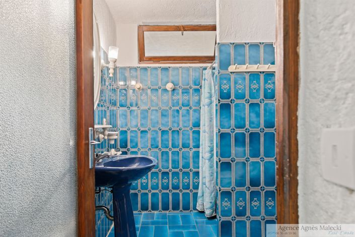 Image No.33-6 Bed House for sale