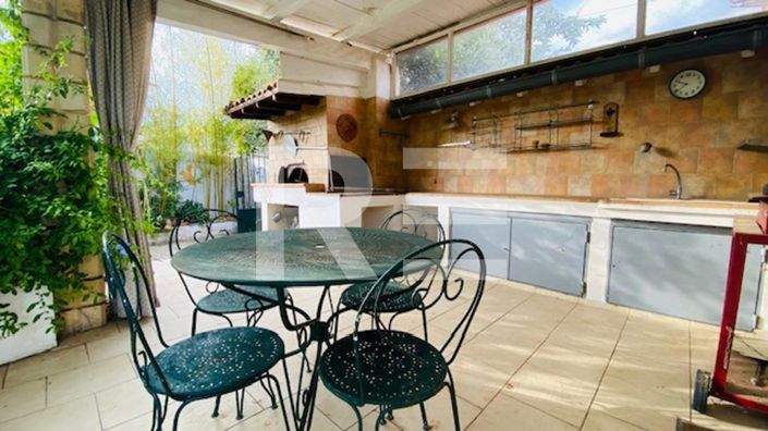 Image No.3-3 Bed House for sale