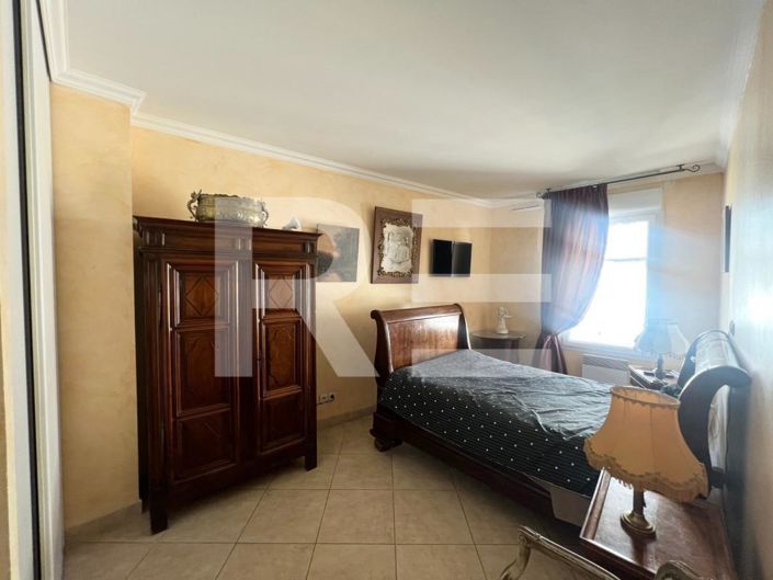 Image No.8-4 Bed Apartment for sale