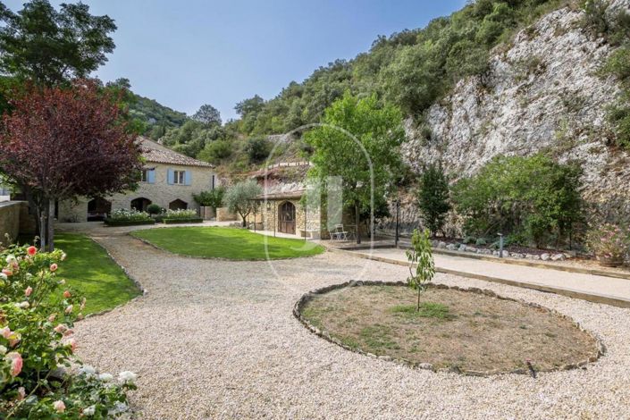 Image No.15-6 Bed House for sale