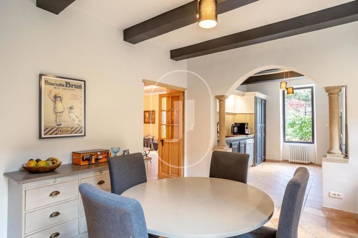 Image No.5-6 Bed House for sale