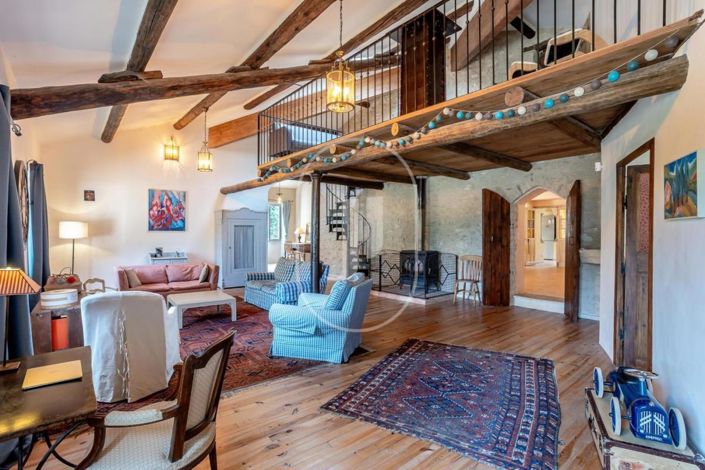 Image No.7-6 Bed House for sale