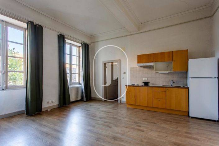 Image No.10-7 Bed House for sale