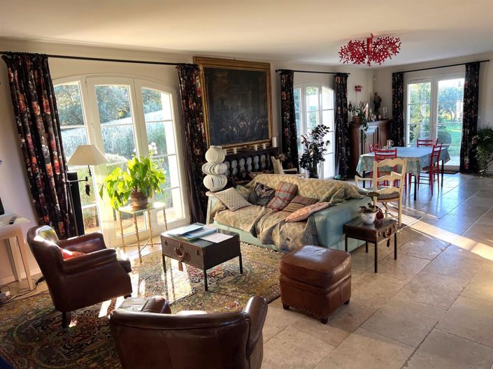 Image No.6-4 Bed House for sale