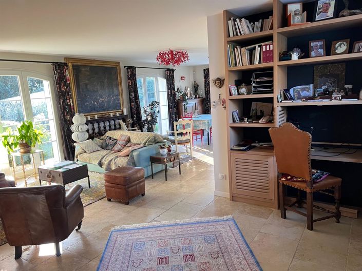 Image No.9-4 Bed House for sale