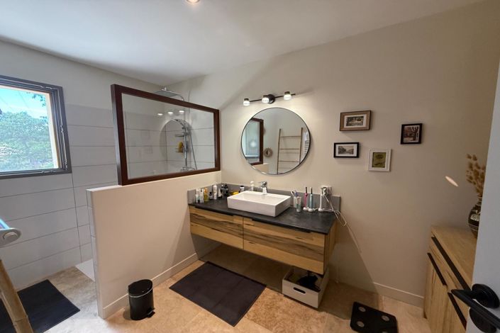 Image No.9-2 Bed House for sale