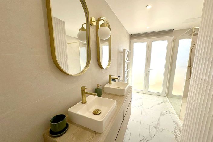 Image No.10-2 Bed Apartment for sale