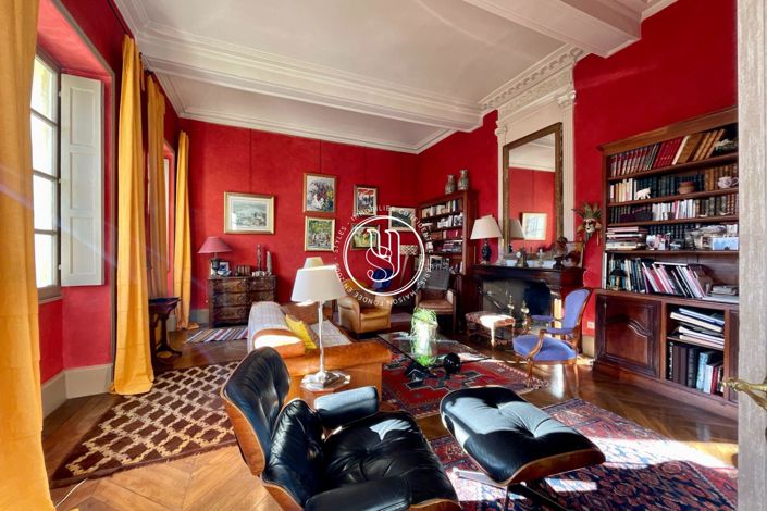 Image No.2-9 Bed House for sale