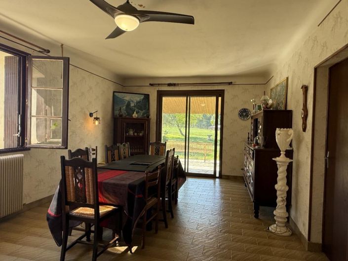 Image No.4-5 Bed House for sale