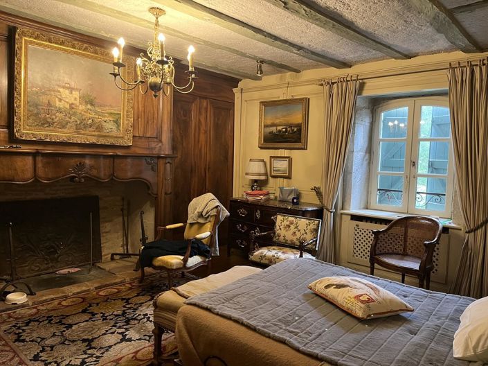 Image No.18-8 Bed House for sale