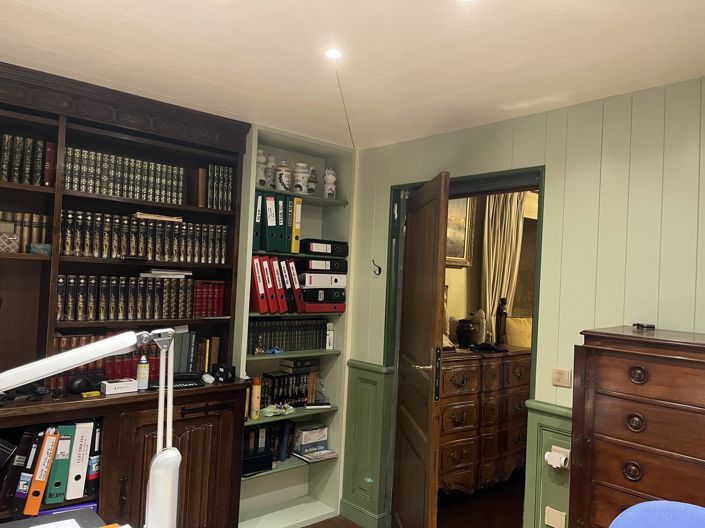 Image No.20-8 Bed House for sale