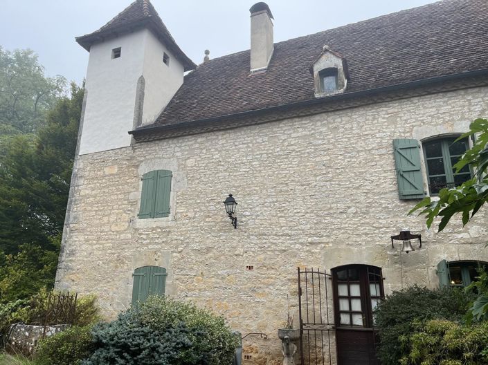 Image No.3-8 Bed House for sale