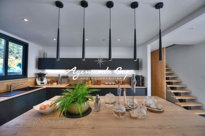 Image No.2-Maison de 4 chambres à vendre à Fréjus