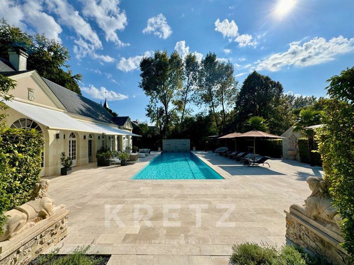 Image No.6-12 Bed Property for sale