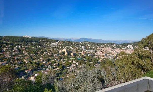 Image No.2-4 Bed House for sale