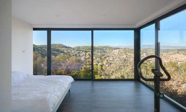 Image No.4-4 Bed House for sale