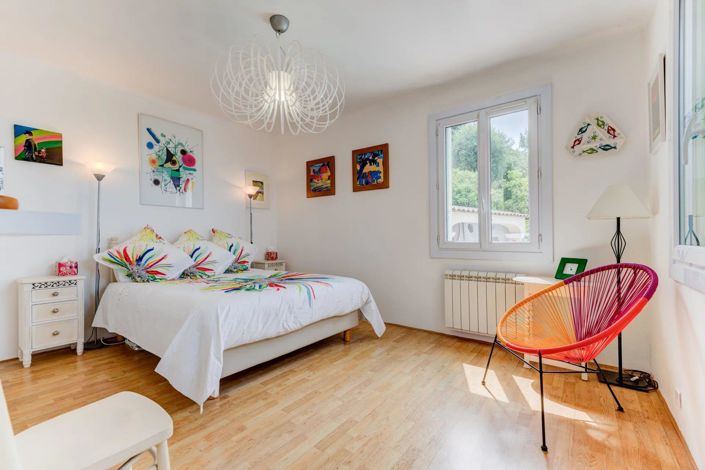 Image No.12-4 Bed House for sale