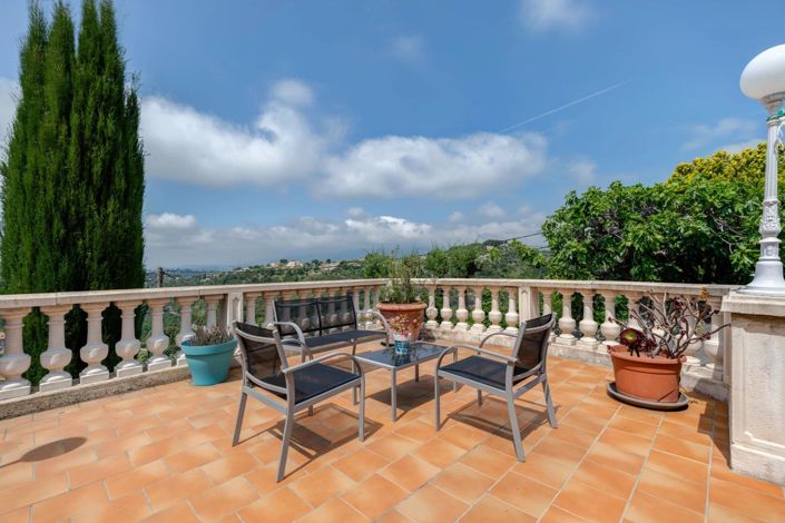 Image No.14-4 Bed House for sale