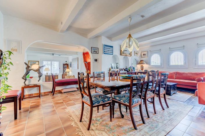 Image No.5-4 Bed House for sale