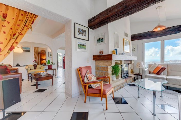 Image No.6-4 Bed House for sale