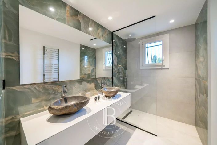 Image No.17-Maison de 4 chambres à vendre à Cannes