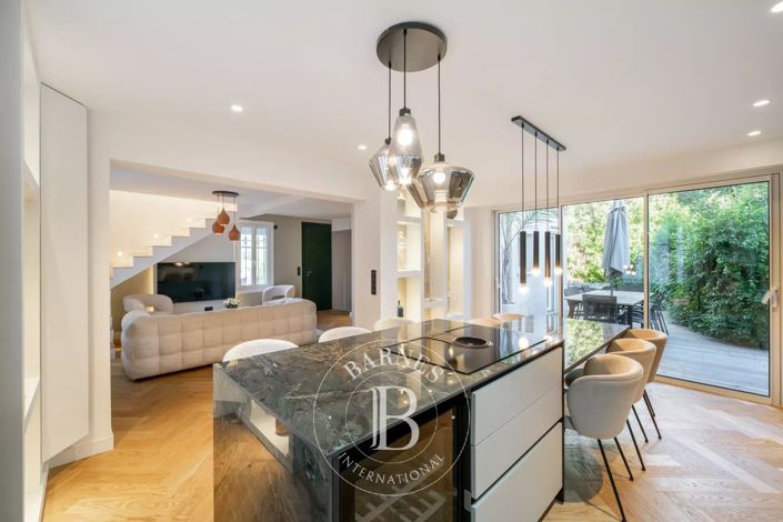 Image No.4-4 Bed House for sale