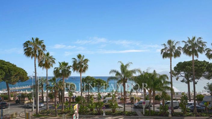 Image No.1-4 Bed Apartment for sale