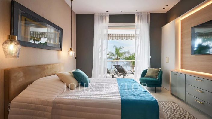 Image No.10-4 Bed Apartment for sale