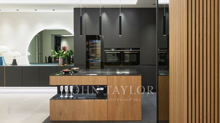 Image No.9-4 Bed Apartment for sale