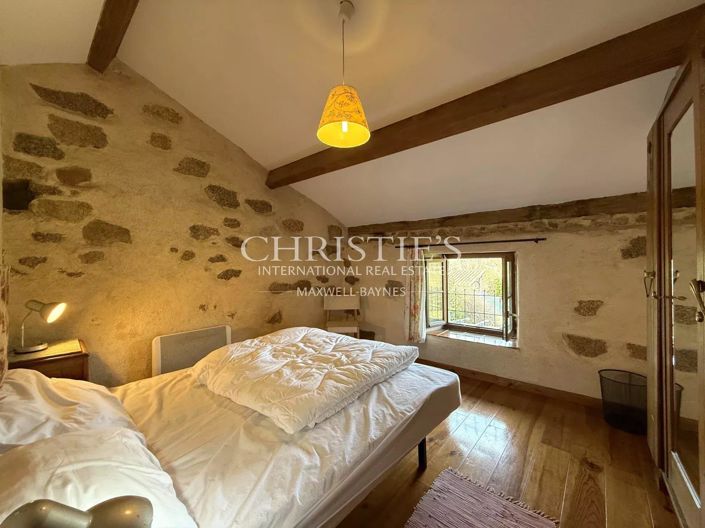 Image No.25-17 Bed House for sale