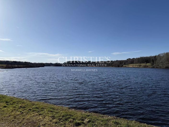 Image No.42-17 Bed House for sale