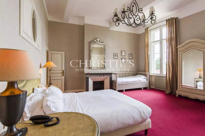 Image No.14-12 Bed House for sale