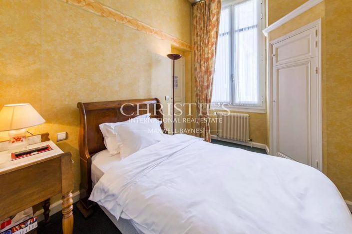 Image No.21-12 Bed House for sale