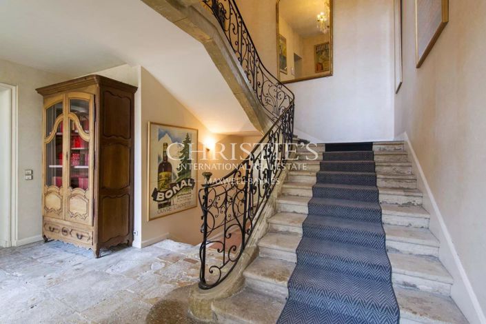 Image No.3-12 Bed House for sale