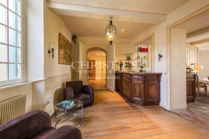 Image No.4-12 Bed House for sale