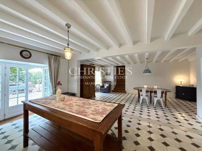 Image No.12-5 Bed House for sale